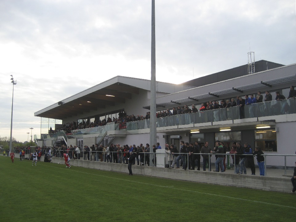 Stade Um Dribbel à Bascharage. Coût : 8,5 millions d'euros.