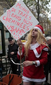 FRANCE-WOMEN-TAX-DEMO