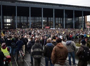 FRANCE-AIRPORT-NDDL-DEMO-JUSTICE-ENVIRONMENT