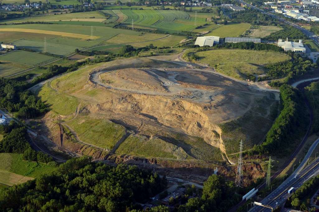 Vue aérienne du site après l'effondrement. (photo archives LQ / Pierre Matge)