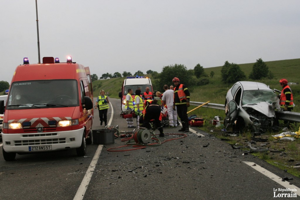 Le choc sur la voie verte entre Sarreguemines et Bitche a été d’une extrême violence. (photo RL)