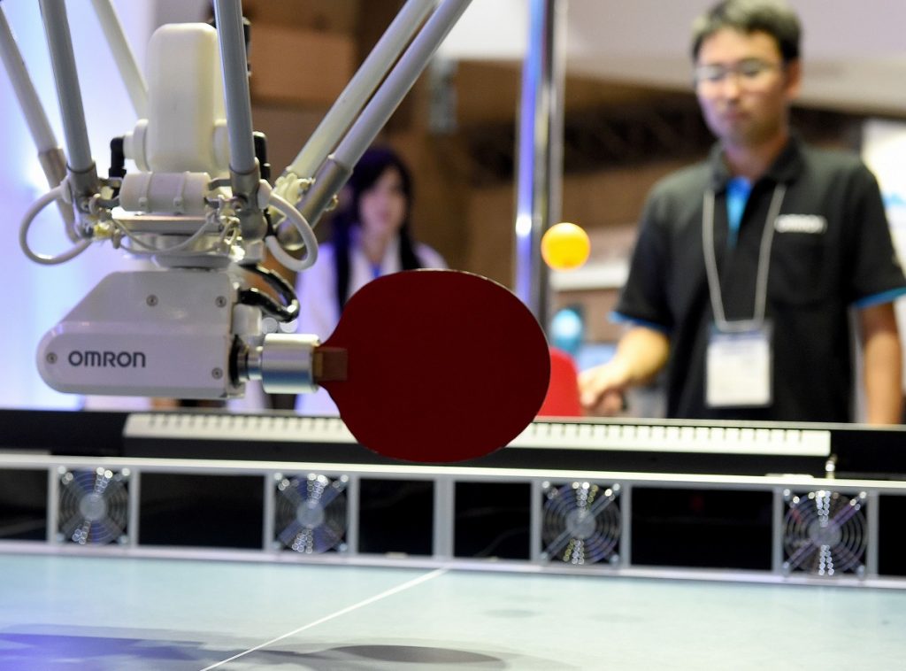 Les robots sont déjà capables de jouer au tennis de table.
