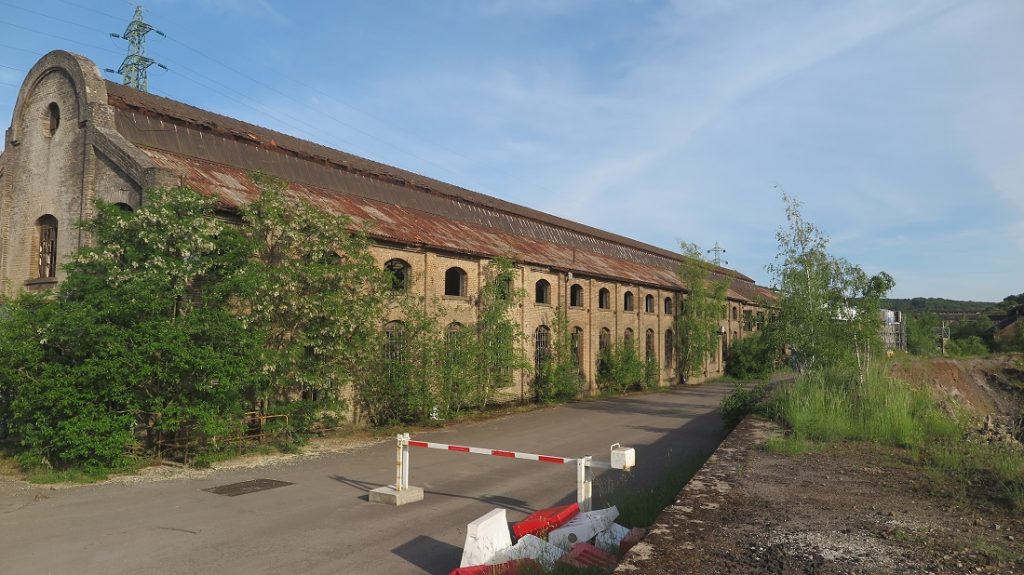 La rue des Artisans, sur le site de l'ancienne usine des Terres-Rouges (Photo : HG)