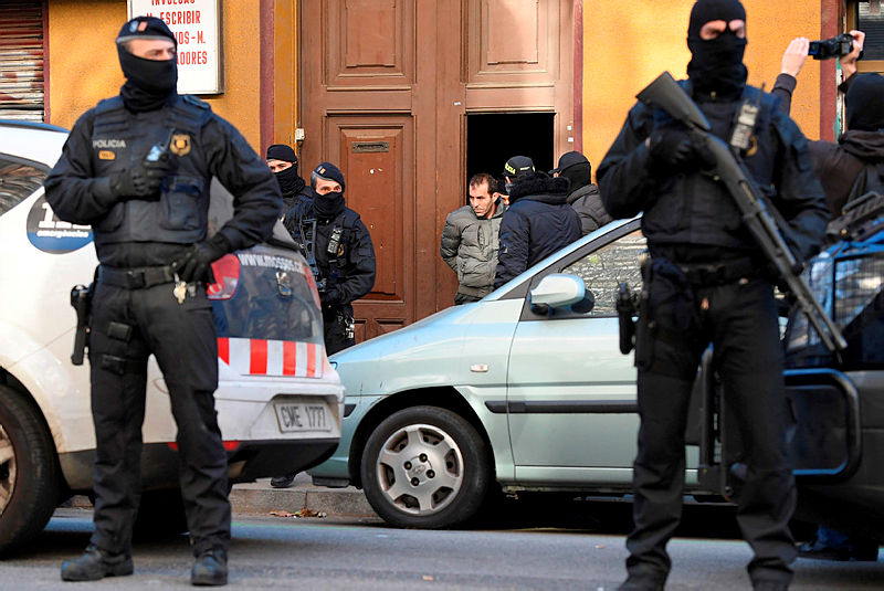 17 personnes ont été arrêtées lors de l'opération (Photo :AFP)