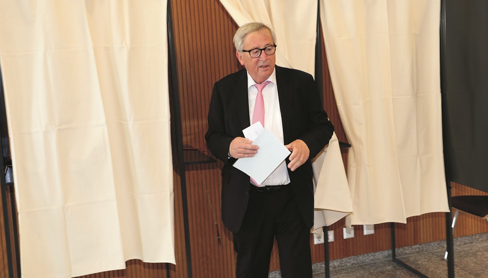 Le président de la Commission européenne, Jean-Claude Juncker, a voté au Centre Culturel de Capellen. (photo Didier Sylvestre)