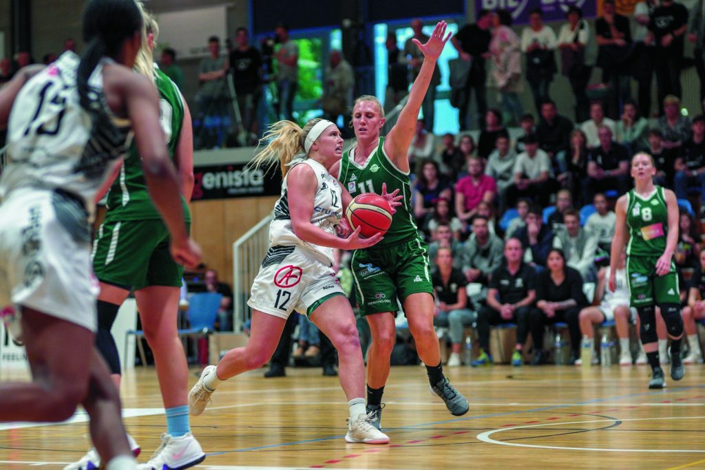 20190503 ( T71 - Grengewald ) Basket Finale 3 ) ( 12 Jessica Marie LINDSTROM , 11 Samantha Emma COOPER ) ( Photo Luis Mangorrinha) Le Quotidien