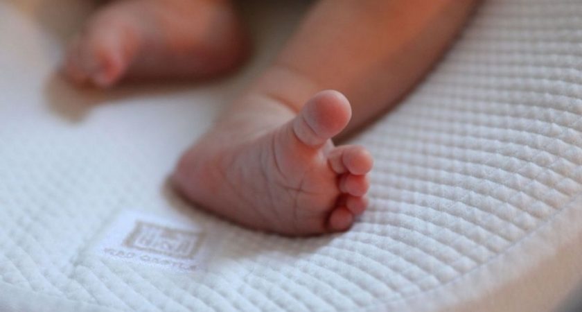 La Naissance D Un Bebe Sans Visage Bouleverse Le Portugal