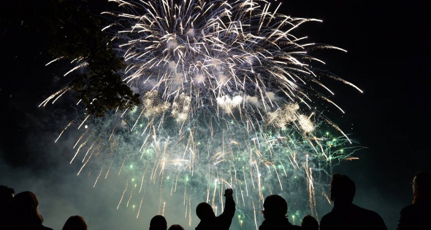 Nouvel An: les feux d'artifice et autres pétards interdits à