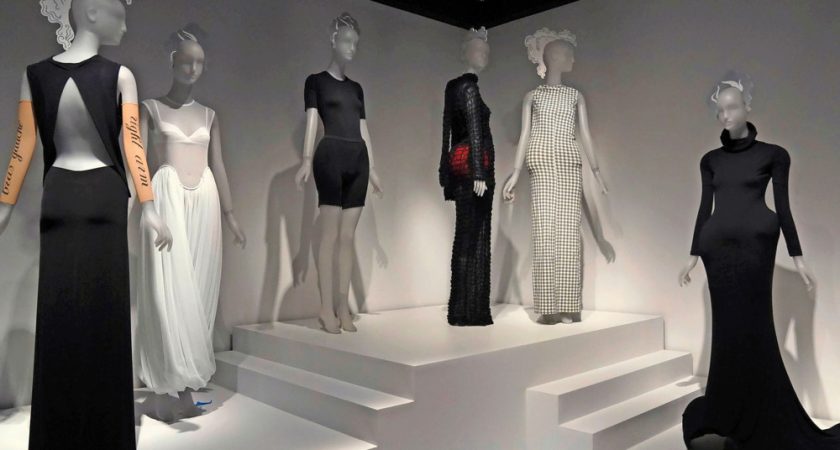 Metropolitan Museum Showcases Female Fashion Designers Beyond Clichés