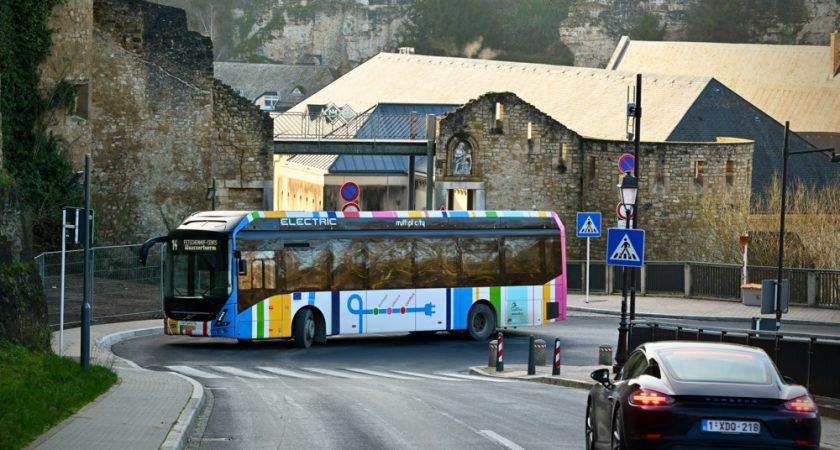 Des routes connectées anti-verglas : une innovation qui séduit à Luxembourg