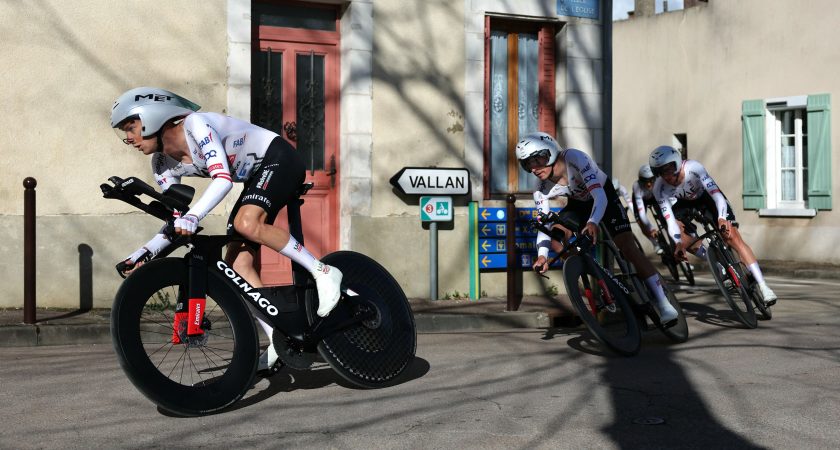 L'équipe UAE a devancé ses rivales sur le chrono par équipes (Photo : AFP).