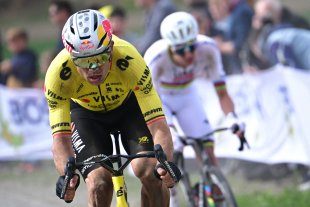 Wout Van Aert, d'ordinaire malchanceux, a enfin remporté son premier monument, et pas n'importe lequel... (Photo: AFP).