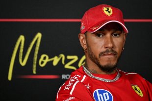 Le septuple champion du monde pourra compter sur un moteur modifié (Photo: AFP).